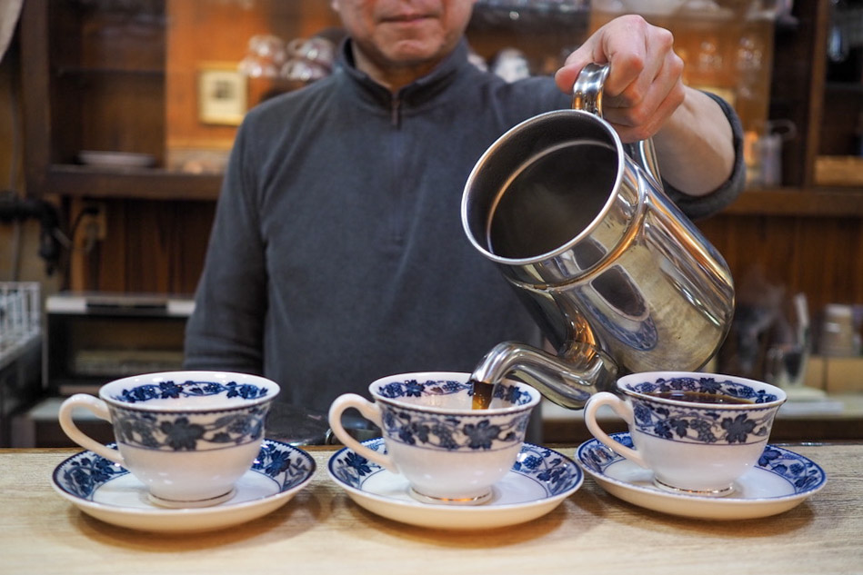 時を越えて愛される珈琲。大阪最古級の喫茶店で味わう100年の物語 