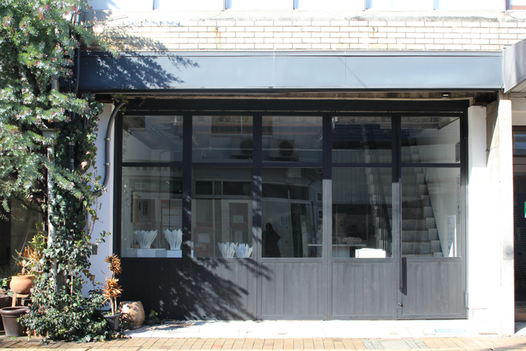 陶器のまち多治見に新たな流れが生まれる場「新町ビル」