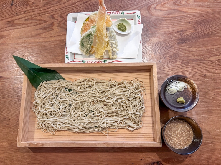 人気の「天ぷら蕎麦」