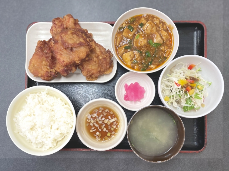 食べ応え抜群の人気メニュー「ザンギB定食」 