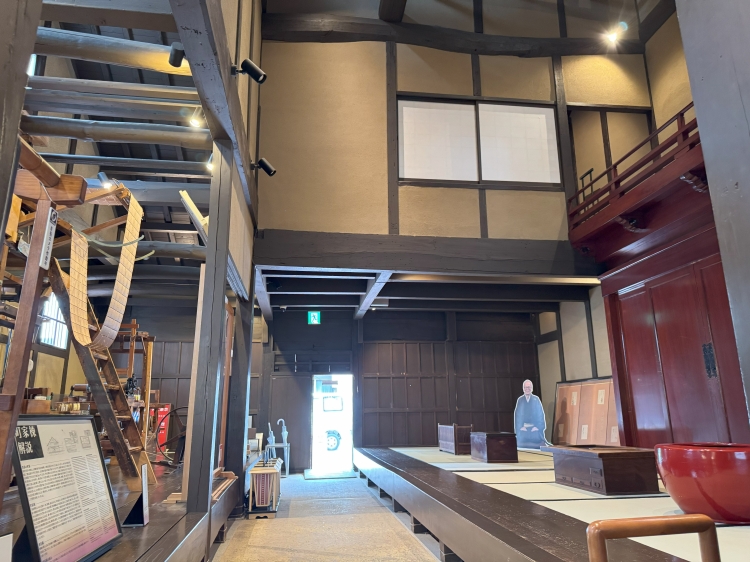 かつての商家の暮らしを再現 
