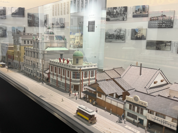 路面電車が走る時代の福岡。懐かしいまち並みを再現した精巧なジオラマ