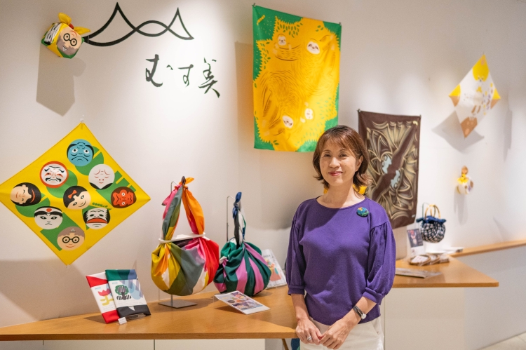 創業者一族であり、広報担当として日々「むす美」の魅力を発信する山田悦子さん