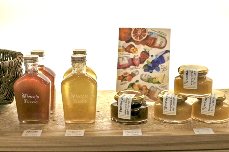 ジュースやジャムのパッケージとして使われる瓶